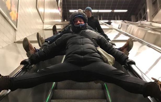 Länsimetrossa tyylillä